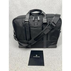 Victorinox Lexicon Professional Lasalle 15 Slimline Laptop Brief Tablet Pocket